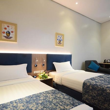 Blue Lotus Hotel Davao Экстерьер фото
