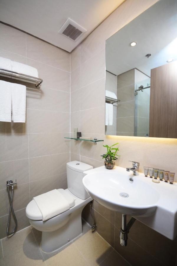 Blue Lotus Hotel Davao Экстерьер фото
