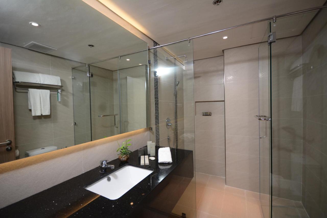 Blue Lotus Hotel Davao Экстерьер фото