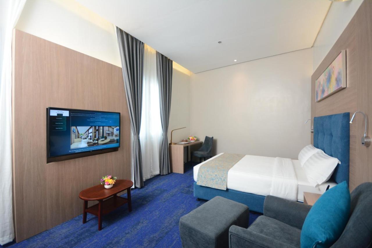 Blue Lotus Hotel Davao Экстерьер фото